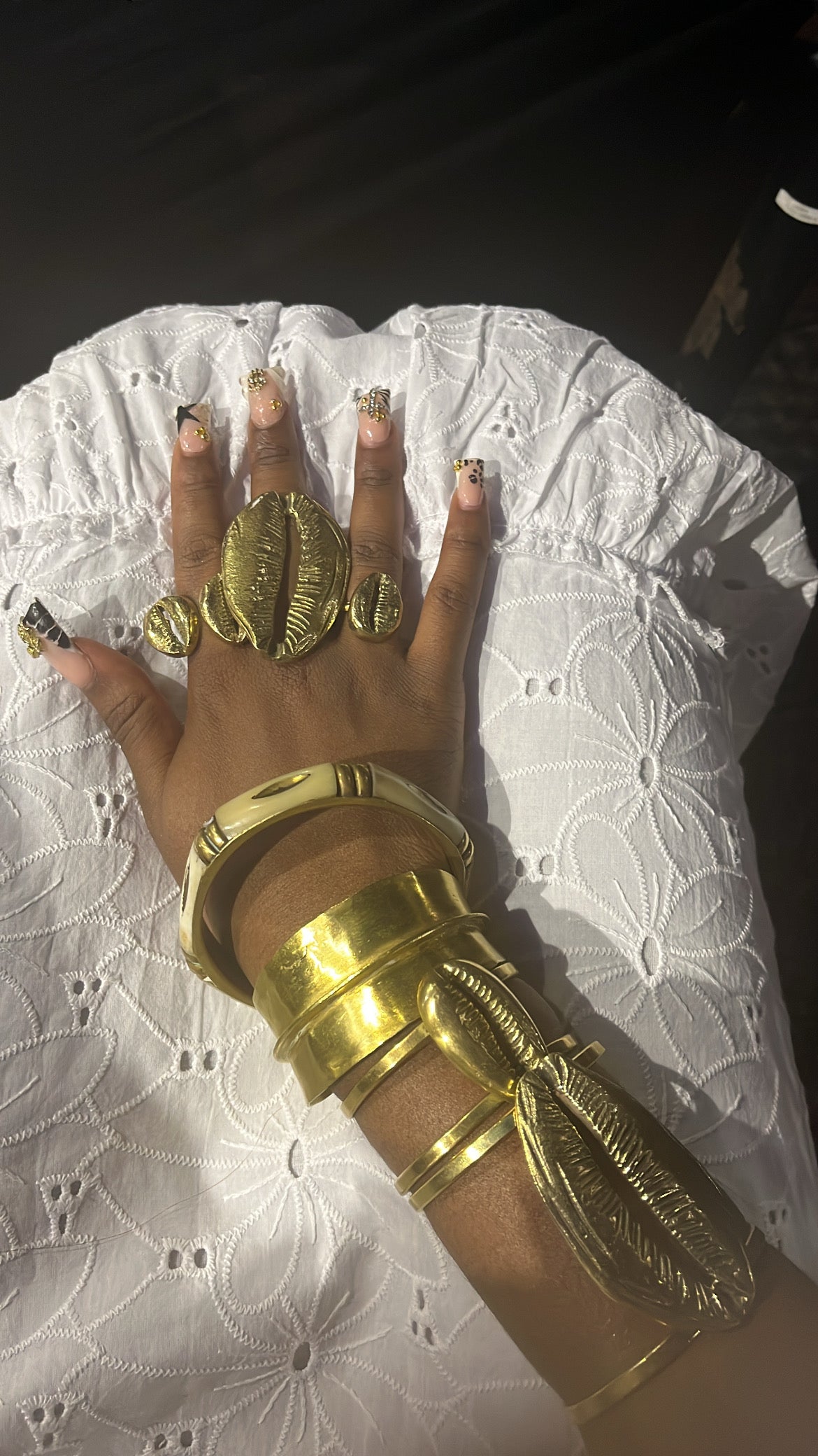 Jumbo Cowrie Ring