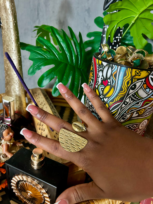 Adia Ring